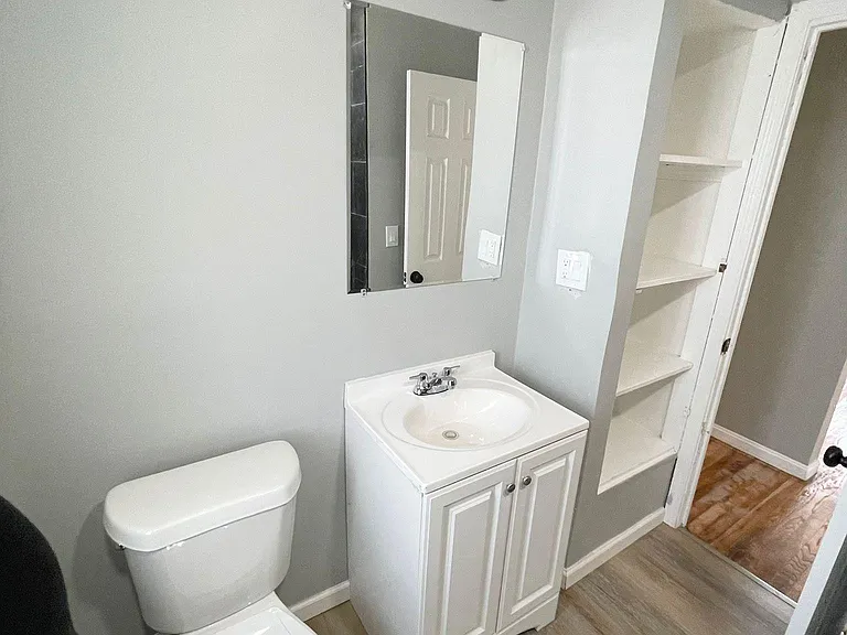 5440 Oakwood Ave — Photo 6