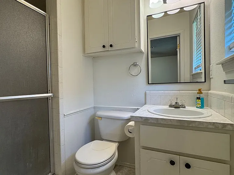 4718 SE 47th St — Photo 10