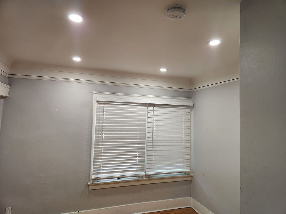 1st image of 1125 Echo Park Ave