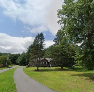10 1/2 Worcester St, Taunton, MA, 02780