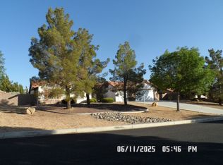 17785 Branding Iron Rd, Apple Valley, CA 92307