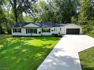 6170 Sodom Hutchings Rd, Girard, OH 44420