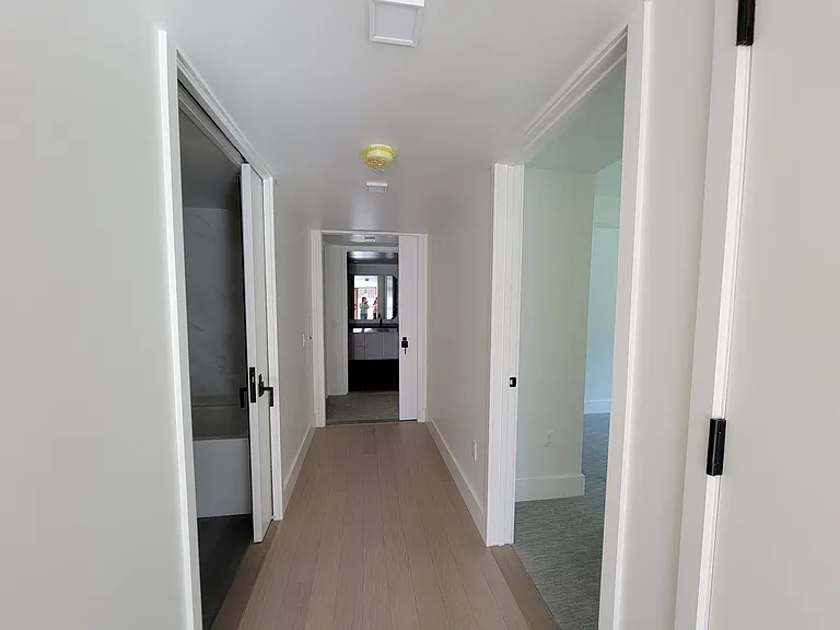 950 Tennessee St #106 — Photo 4