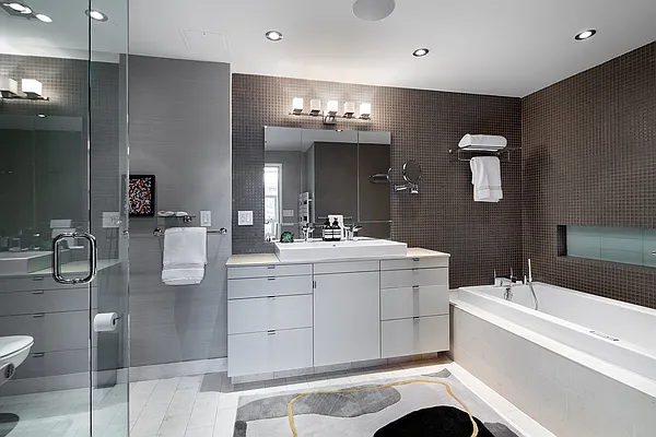 Sold by Compass | media 7