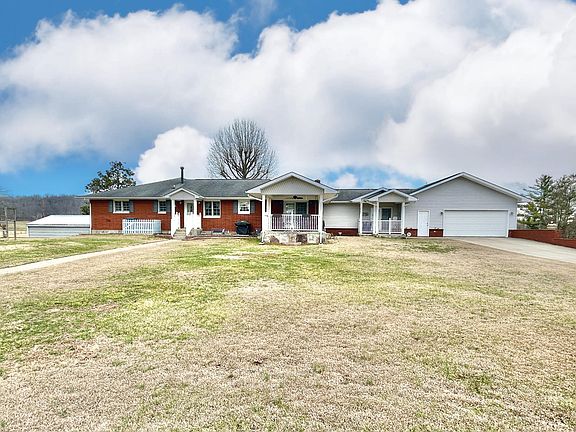 2nd image of 602 Govers Ln