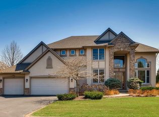 2219 Longacres Dr, Chanhassen, MN 55317