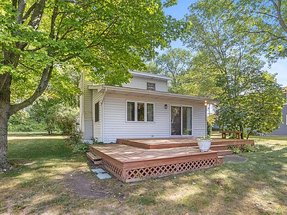 2nd image of 4361 S Chippewa Trl