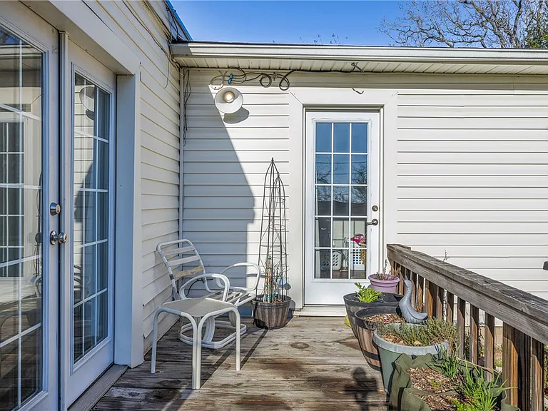 1214 Munson Ave — Photo 4