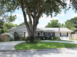 220 Debbie Ann Ct, Auburndale, FL 33823