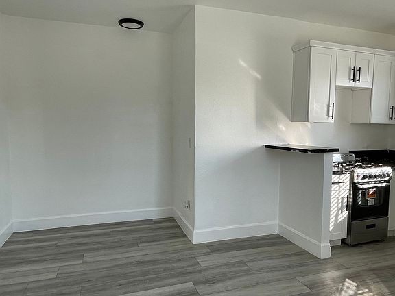 3rd image of 1017 S Kingsley Dr #Ec0dc4893