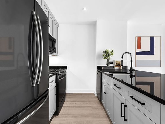 3rd image of 1116 Main Ave APT 5E