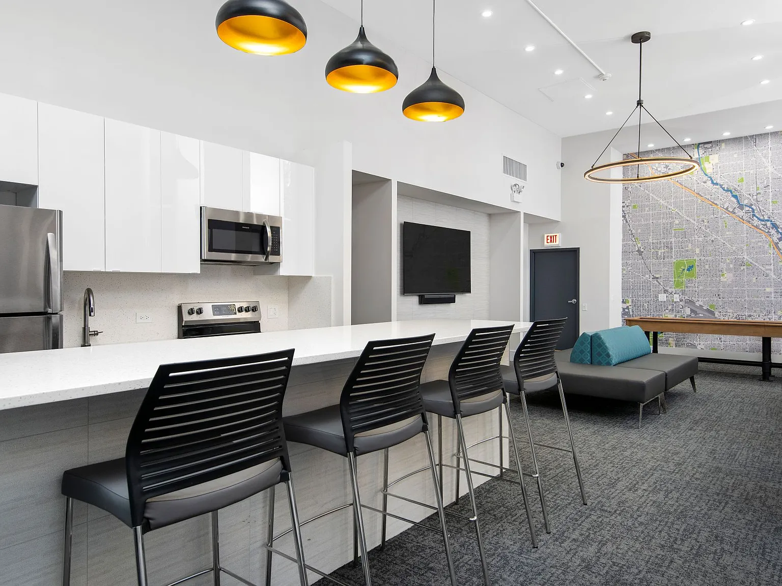 55 W. Chestnut — Photo 1