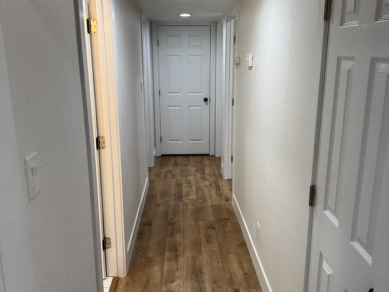 7962-7960 Samantha Way — Photo 4