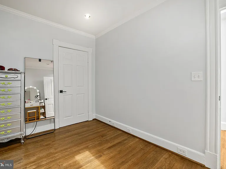 1215 33rd St NW — Photo 24