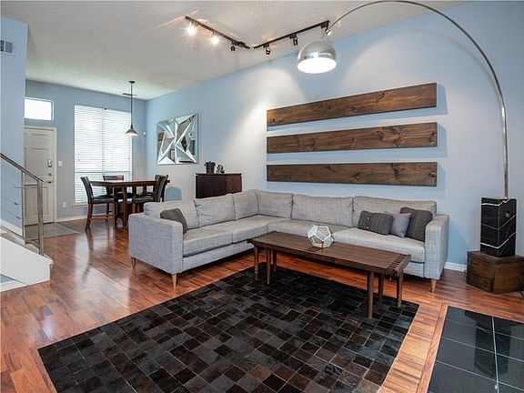 3rd image of 4126 Avondale Ave APT C