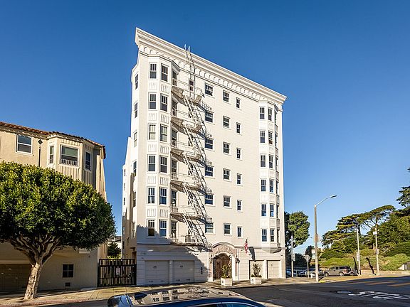 2nd image of 575 Pierce St APT 401