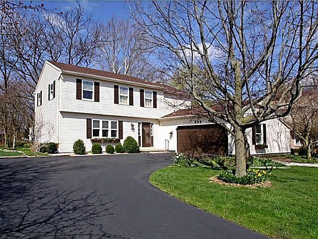 1st image of 899 Apple Creek Dr