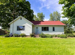 8675 Us Highway 12, Three Oaks, MI 49128