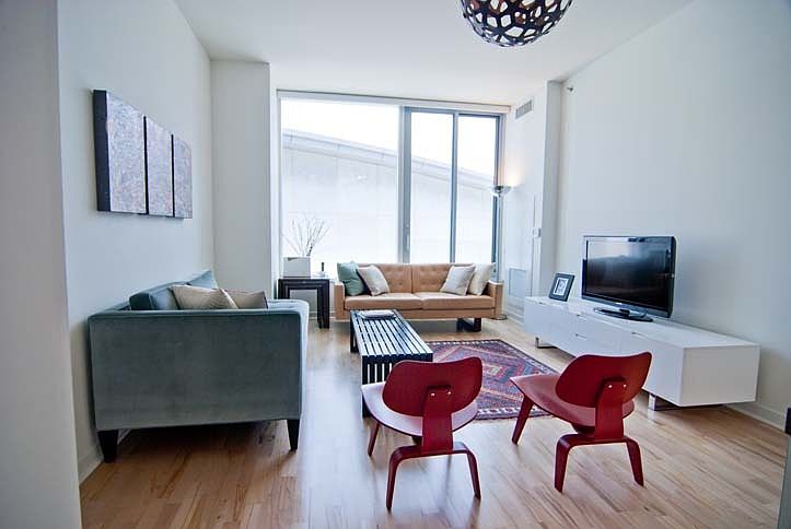 1st image of 390 Everett Ave #6