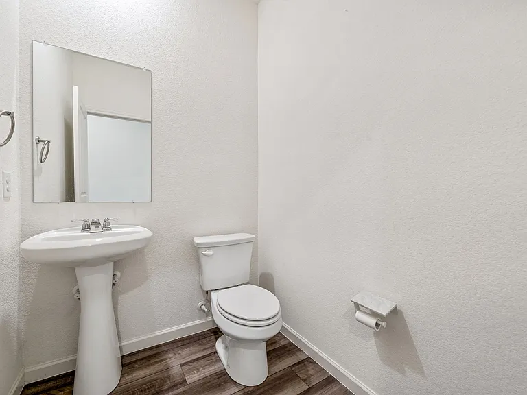 233 Berthe Ct — Photo 13