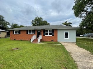 601 Robson St, Manning, SC 29102