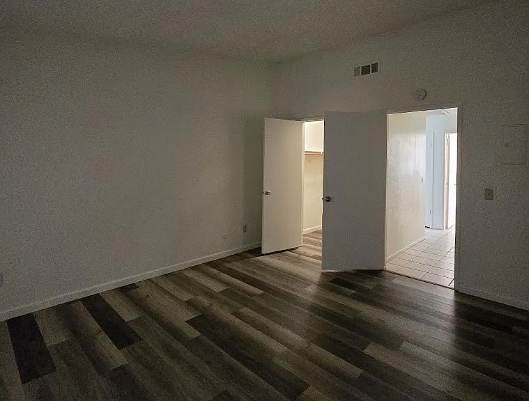 5217 E Liberty Ave #104 — Photo 16