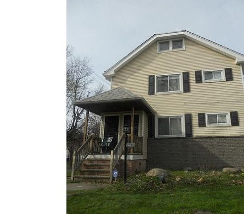 2nd image of 12103 Buckingham Ave
