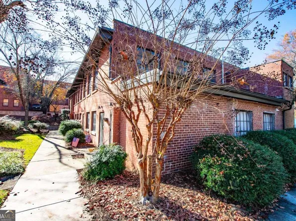 301 Bradley St APT C1, Carrollton, GA 30117