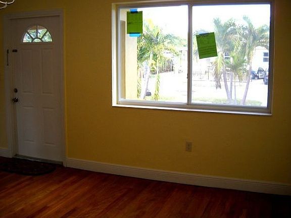 2nd image of 480 NW 129th St