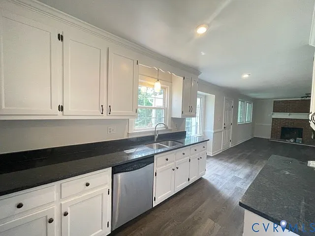 9164 Avondale Dr — Photo 8