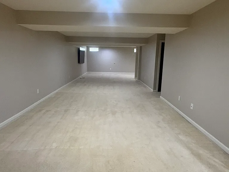 3839 Taft Ave — Photo 38
