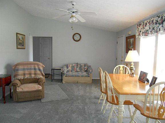 2nd image of 615 N 40th St
