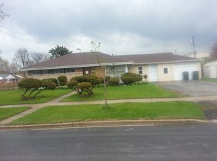 7401 Lake St, Morton Grove, IL