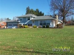 2555 Dutch Ridge Rd, Parkersburg, WV 26104