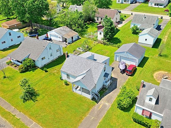 2nd image of 3416 Tangent St