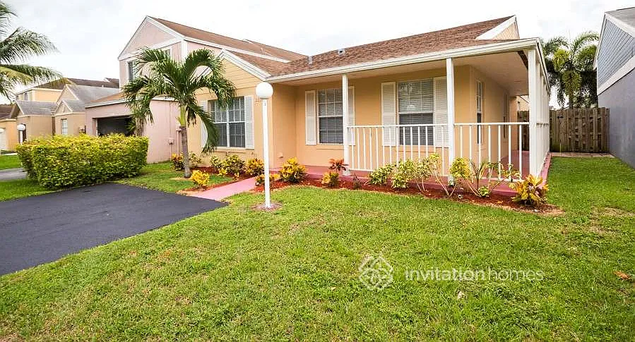22250 SW 101st Avenue Rd Cutler Bay, FL 33190 — Photo 3