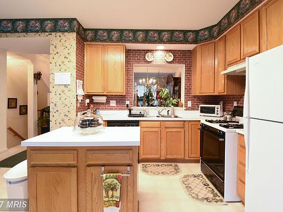 5th image of 17333 Rocky Mount Ln