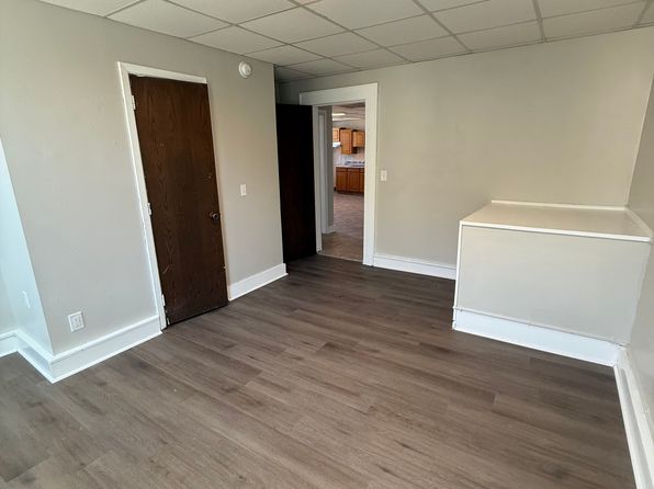 1876 Central Ave #202, Dubuque, IA 52001