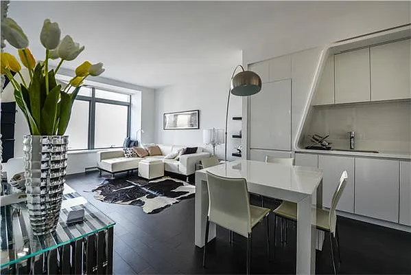 Rented by 212 Consulting Corp | media 19