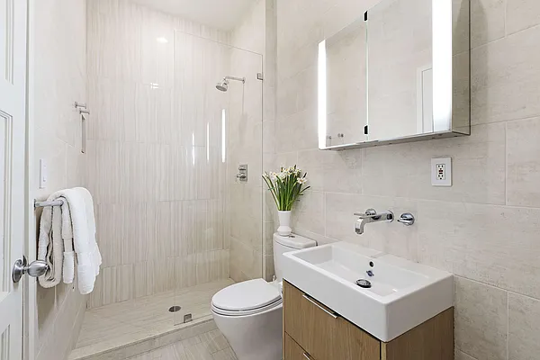 Sold by Compass | media 22