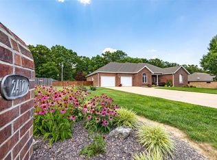 2417 Copperwood Dr, Lebanon, MO 65536