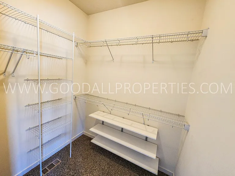 1106 NW Rockcrest Rd — Photo 8