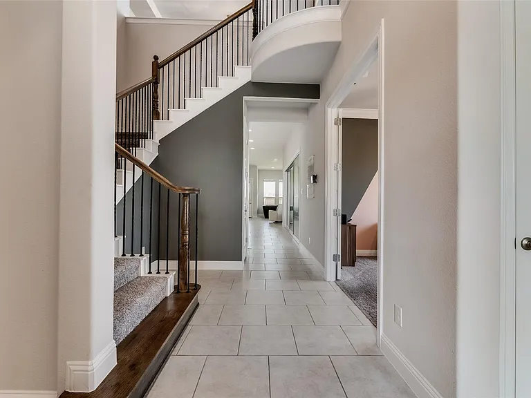 4840 Verbena Way — Photo 2