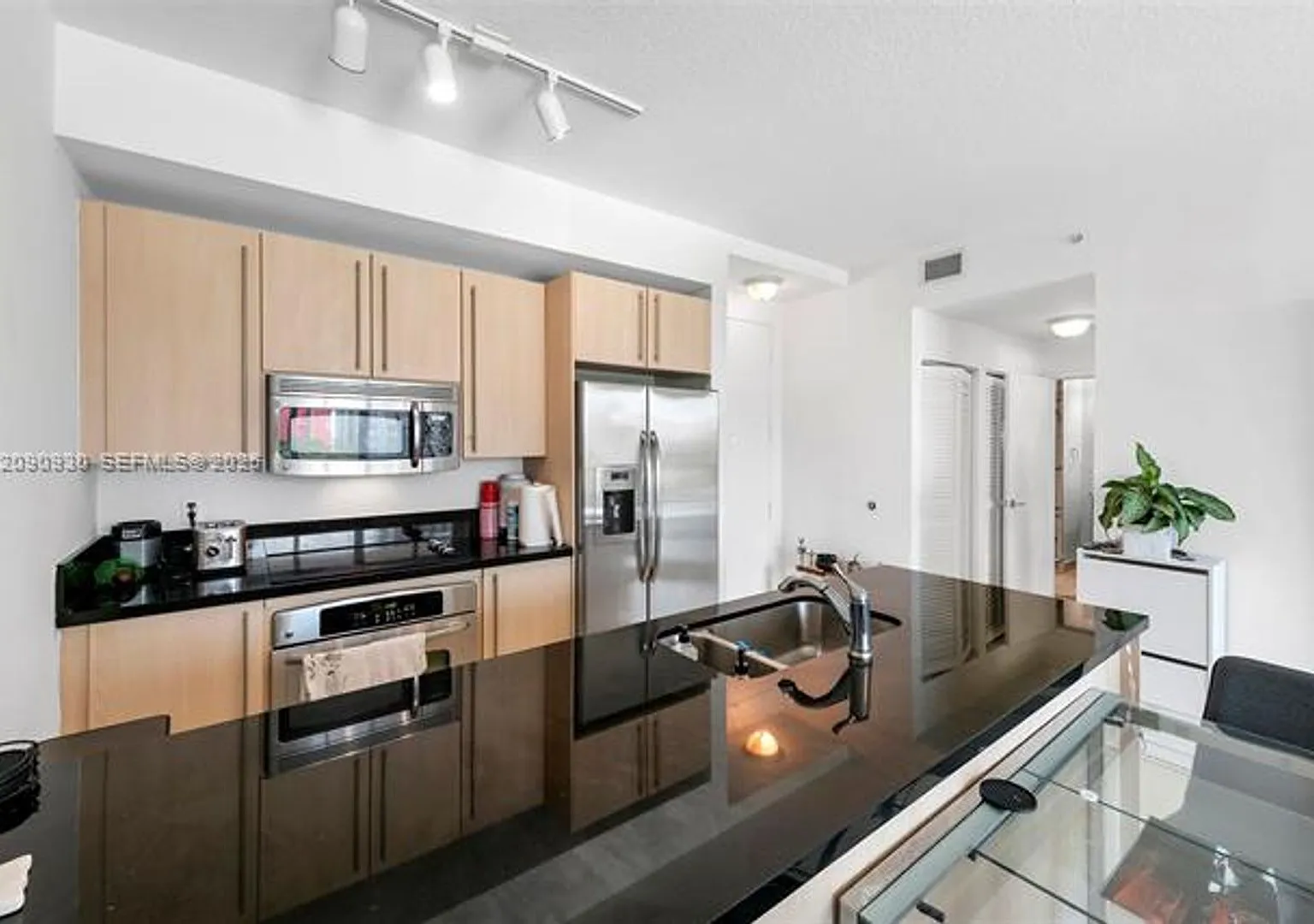 79 SW 12 St cu-1202-S, Miami, FL 33130 — Photo 1