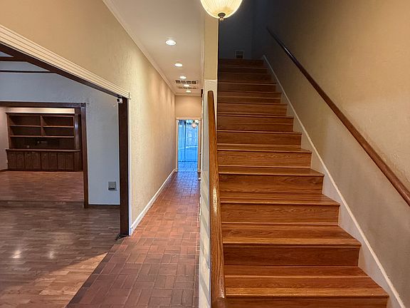 3rd image of 8024 NW 20th St