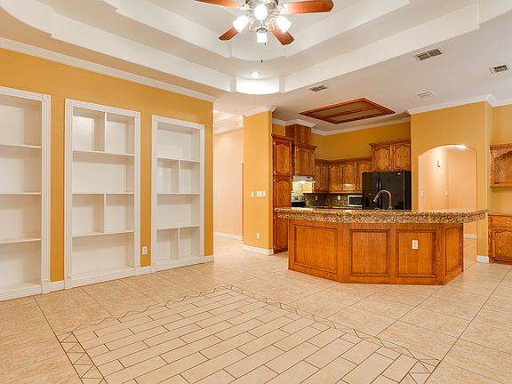 3rd image of 4405 Quince Ave