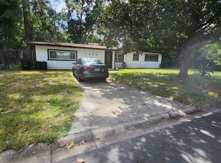 1403 NE 20th Ave, Gainesville, FL 32609