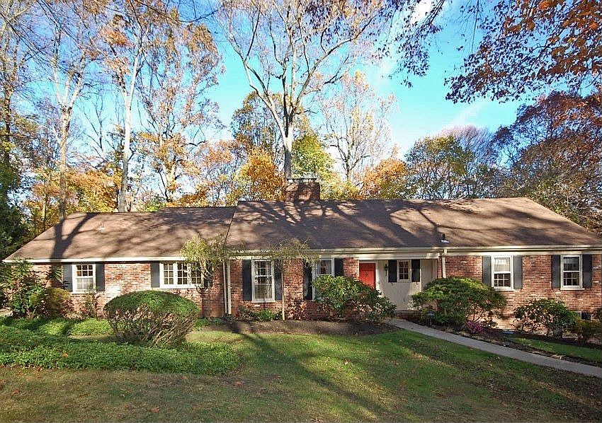 For Sale: 701 Woodcrest Circle, Wayne, PA 19087