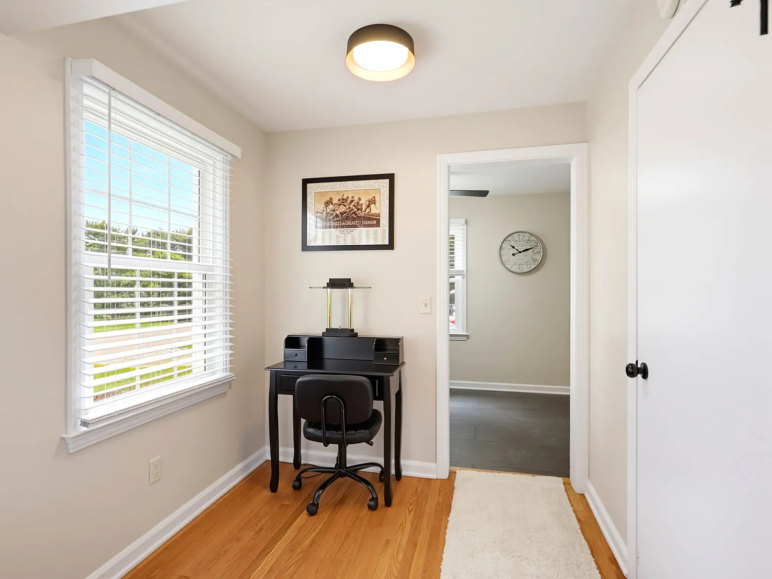 3 bed, $3,000 — Photo 4