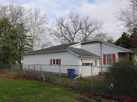 4th image of 126 N Sparta St